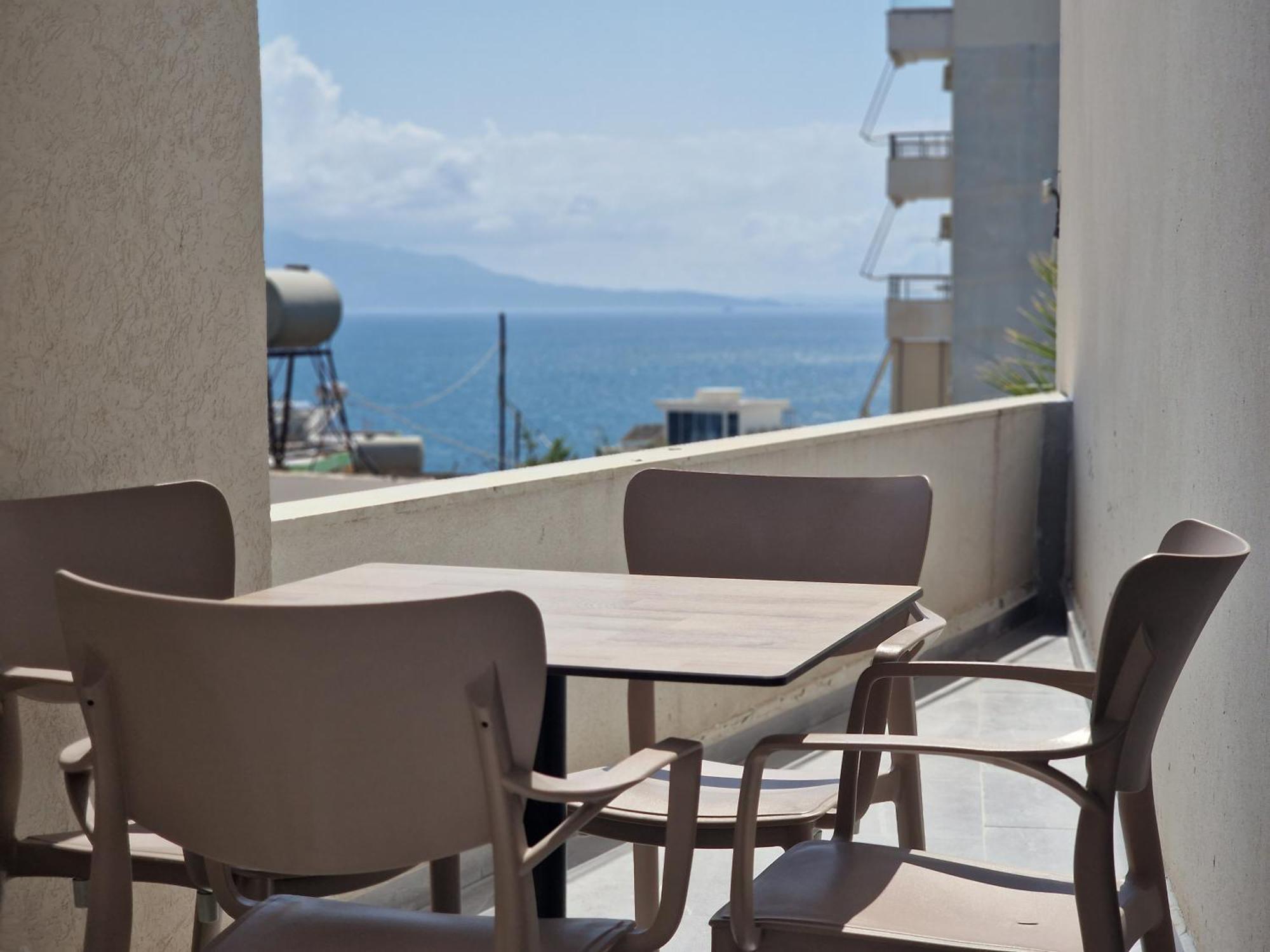 Joanna Suites Sarande Exterior photo